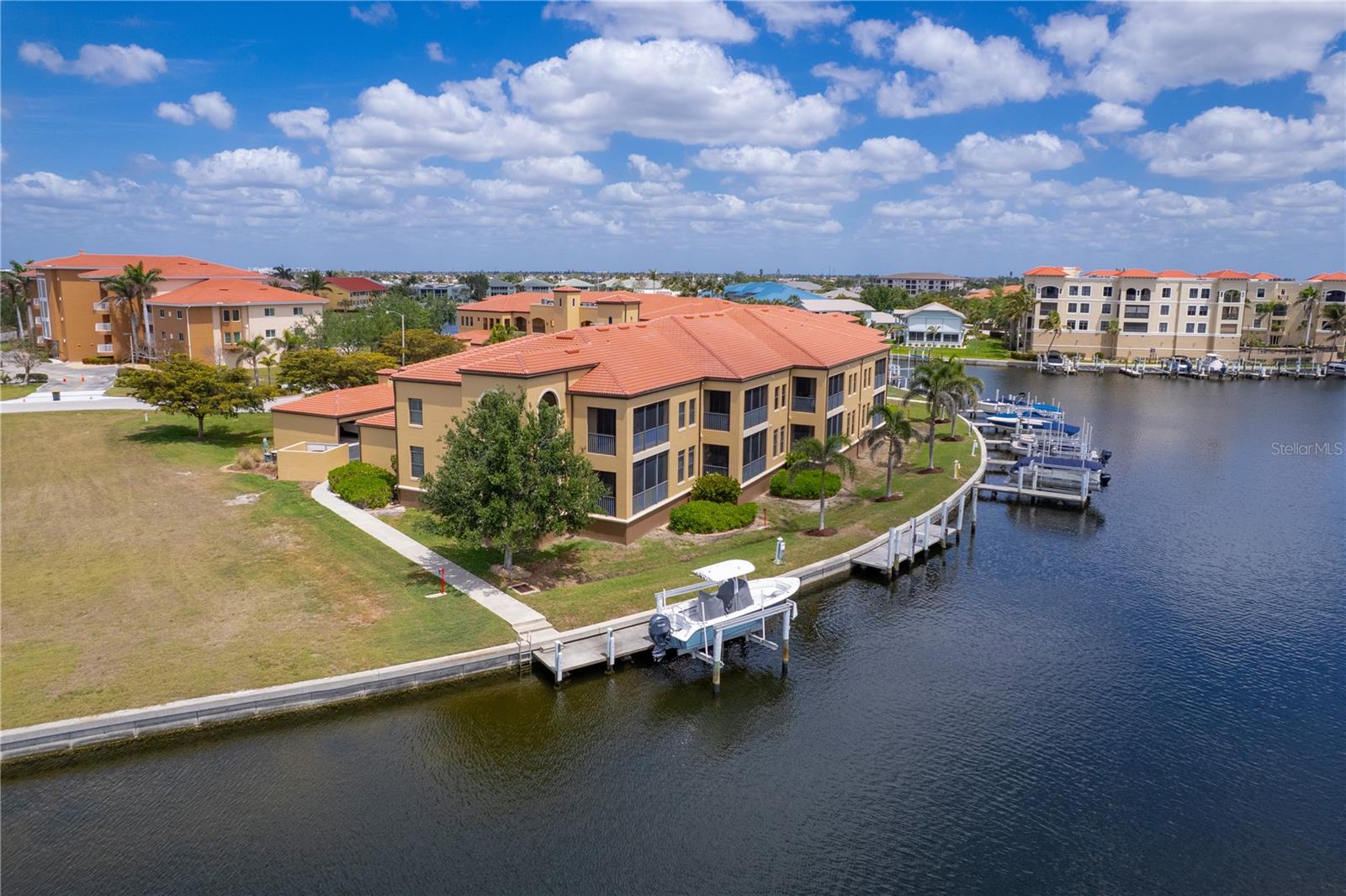 3334 PURPLE MARTIN DR #214, PUNTA GORDA, FL, 33950
