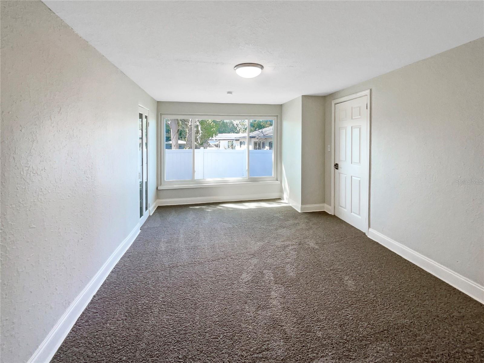 370 E WALDO ST, GROVELAND, FL, 34736