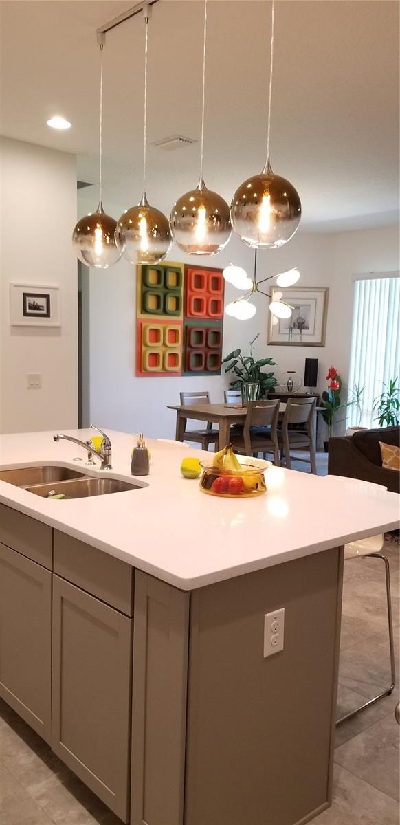 753 GRAND HILLTOP DR, APOPKA, FL, 32703