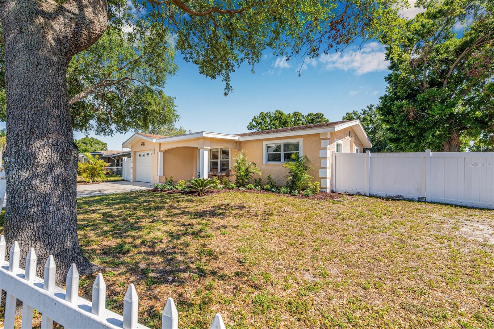 5740 67TH AVE N, PINELLAS PARK, FL, 33781