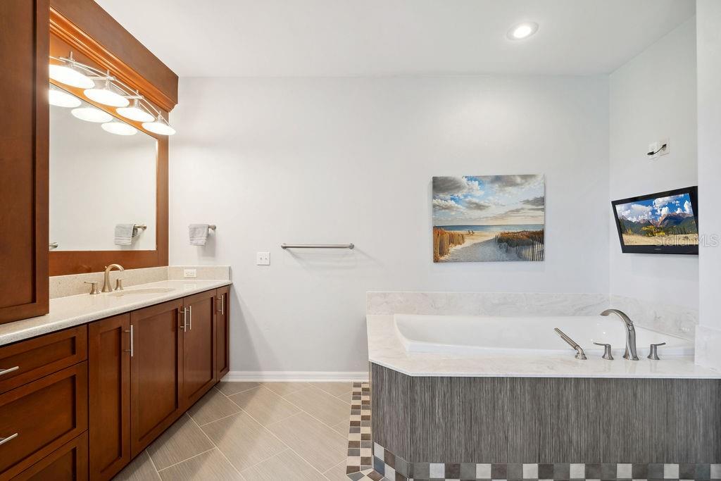 10209 NW 209TH LN, ALACHUA, FL, 32615