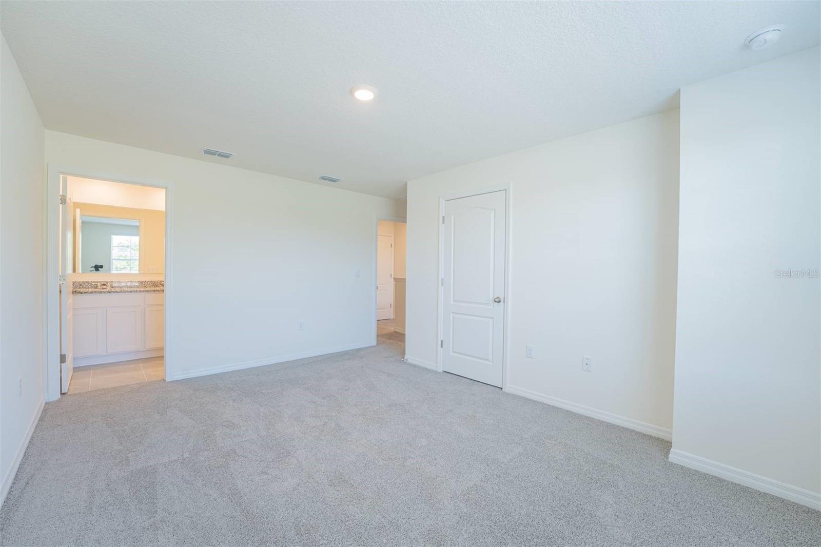 654 MOSCATO DR., HOLLY HILL, FL, 32117