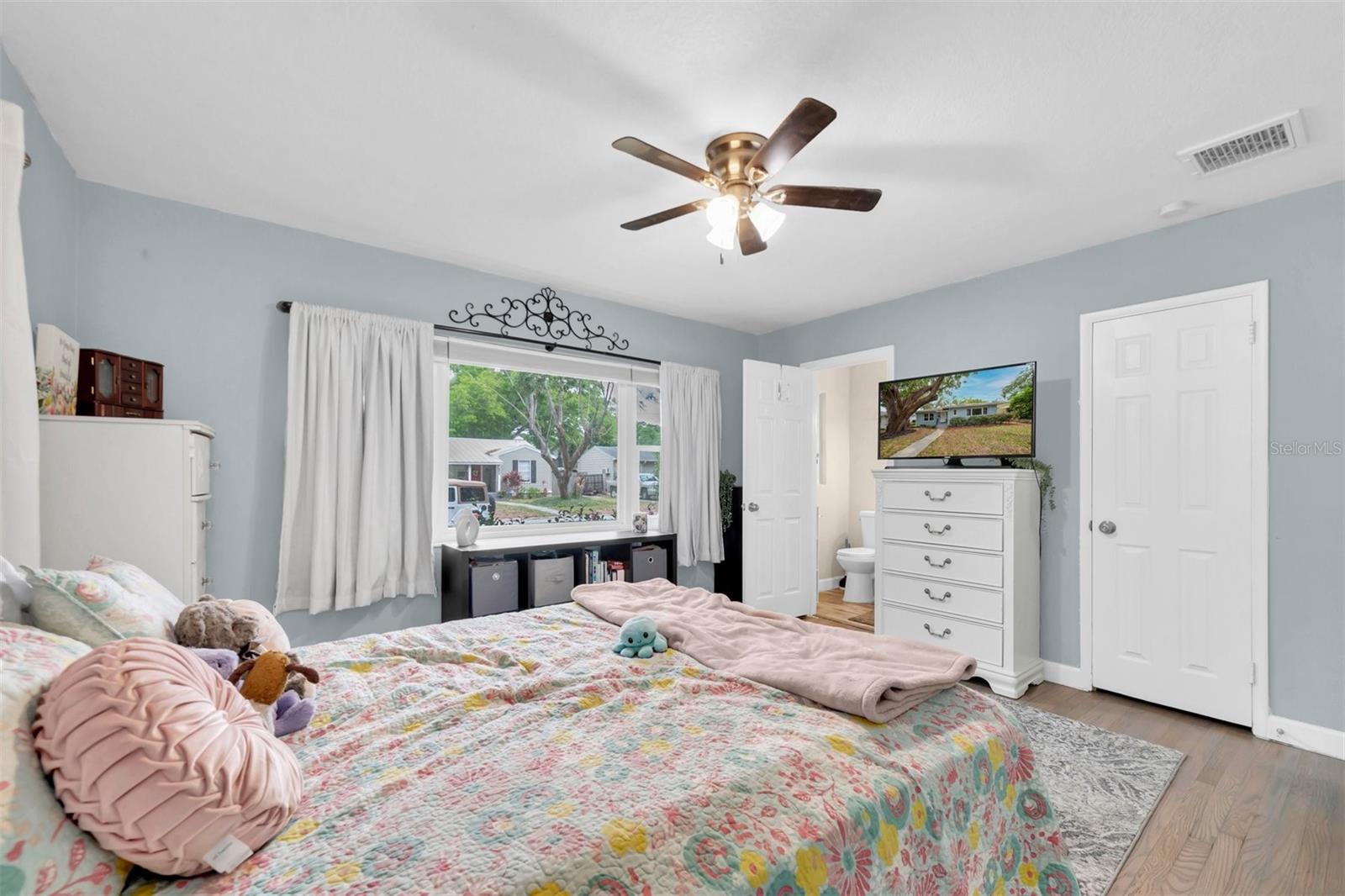 1736 23RD AVE N, ST PETERSBURG, FL, 33710