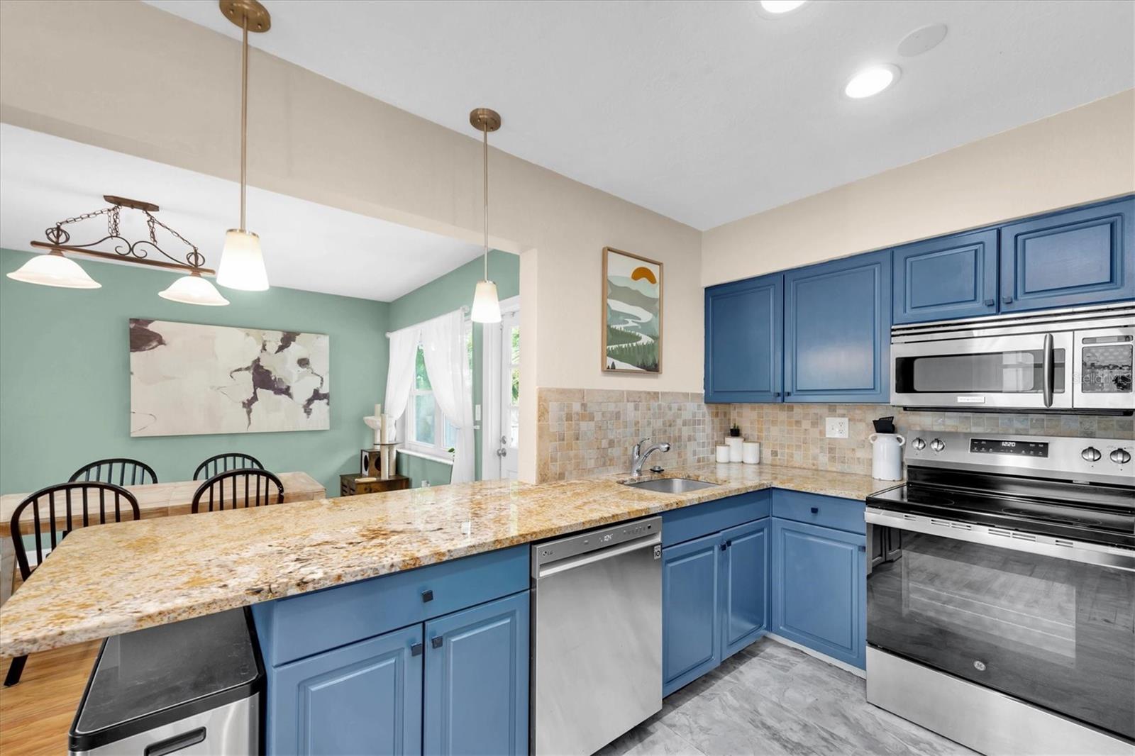 1736 23RD AVE N, ST PETERSBURG, FL, 33710