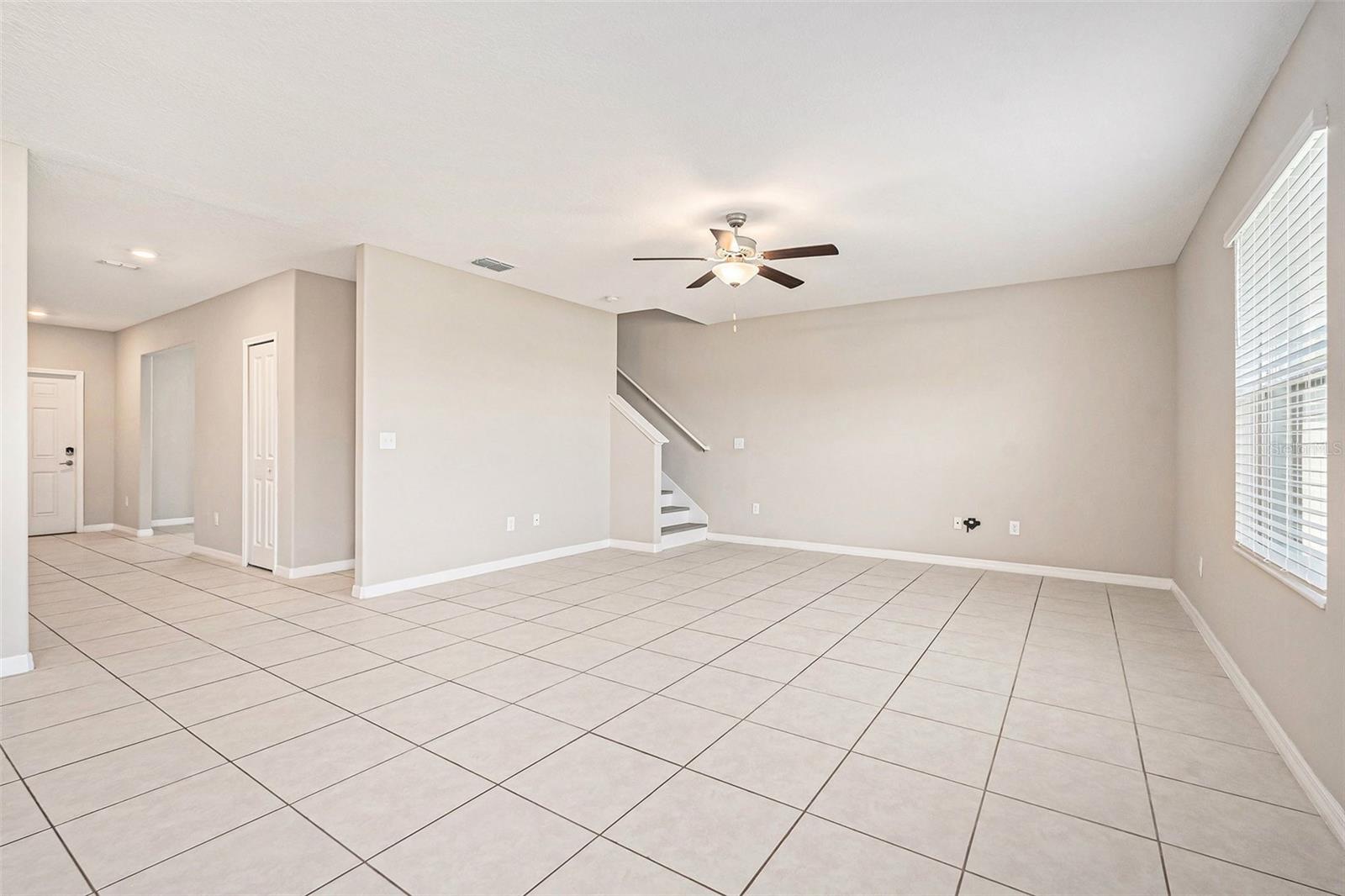 13129 GREAT PLAINS DR, RIVERVIEW, FL, 33579