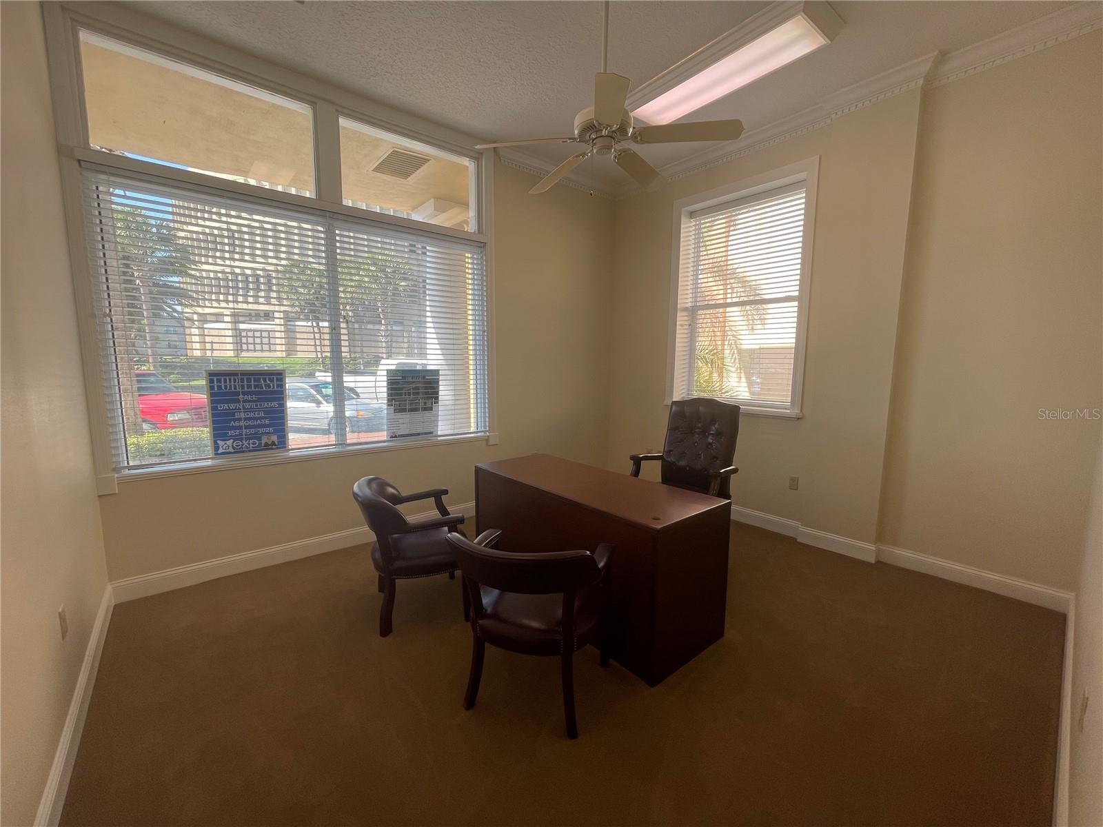 220 W MAIN ST, TAVARES, FL, 32778