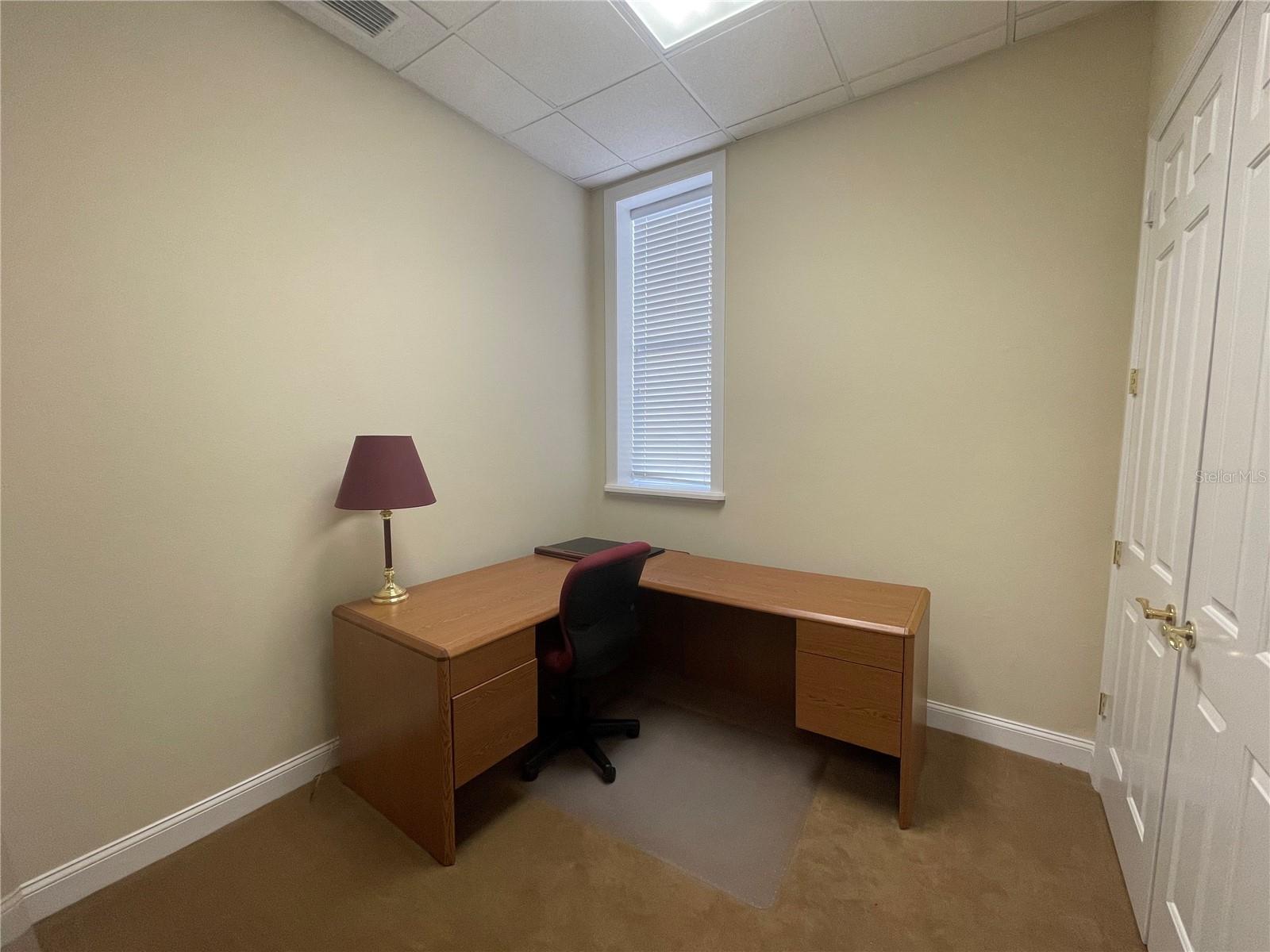 220 W MAIN ST, TAVARES, FL, 32778