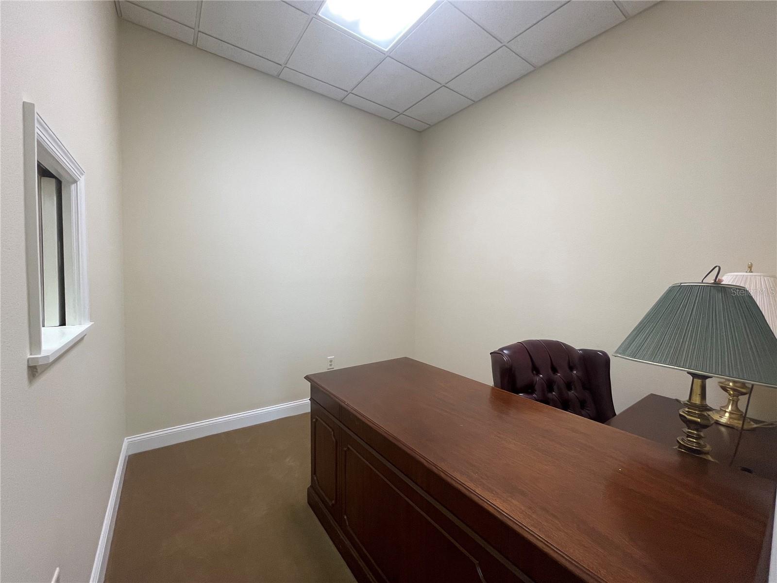 220 W MAIN ST, TAVARES, FL, 32778