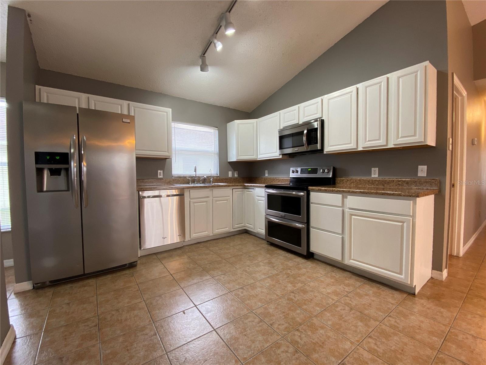 9675 HOLLYHILL DR, ORLANDO, FL, 32824