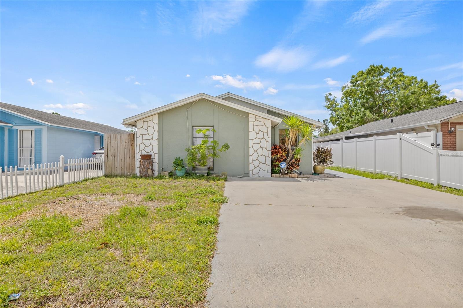 9112 SUFFIELD CT, TAMPA, FL, 33615