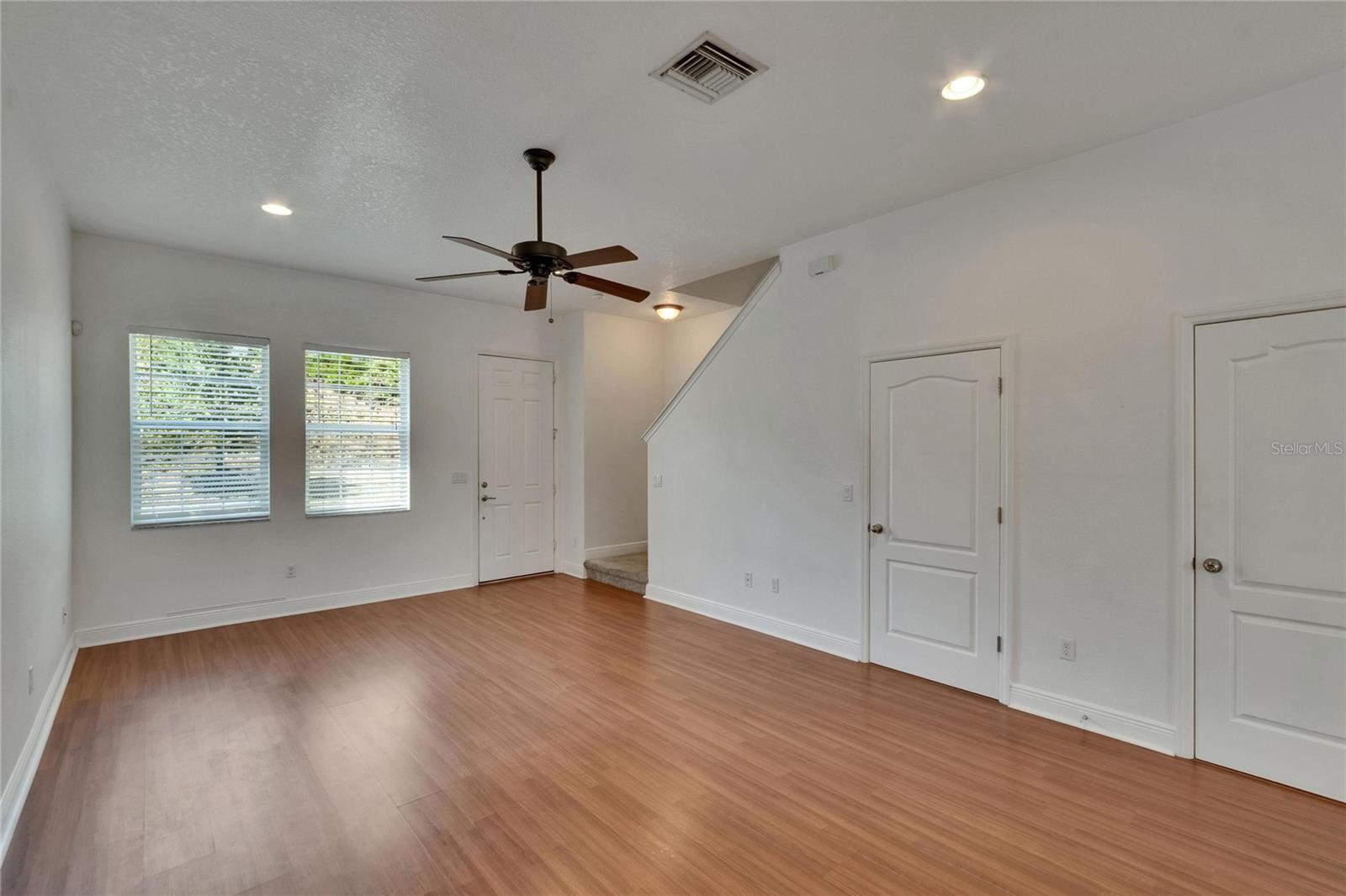 537 DELMAR TER S, ST PETERSBURG, FL, 33701