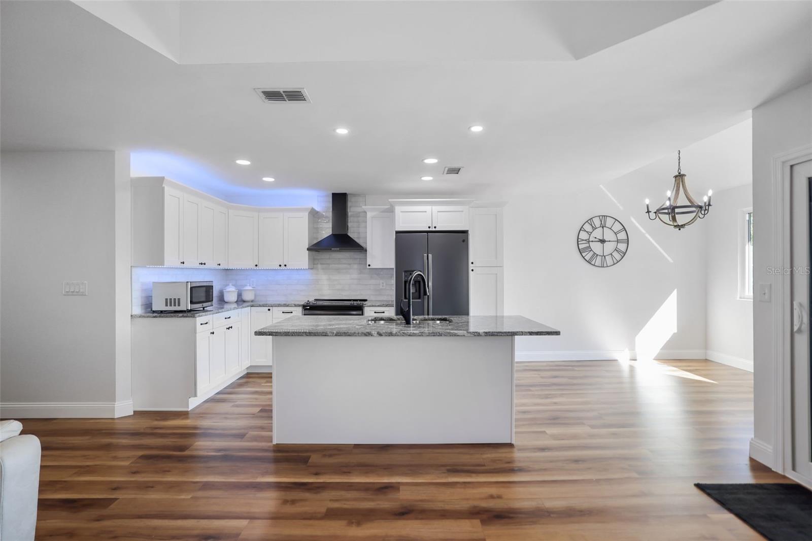 2383 HANOVER DR, DUNEDIN, FL, 34698