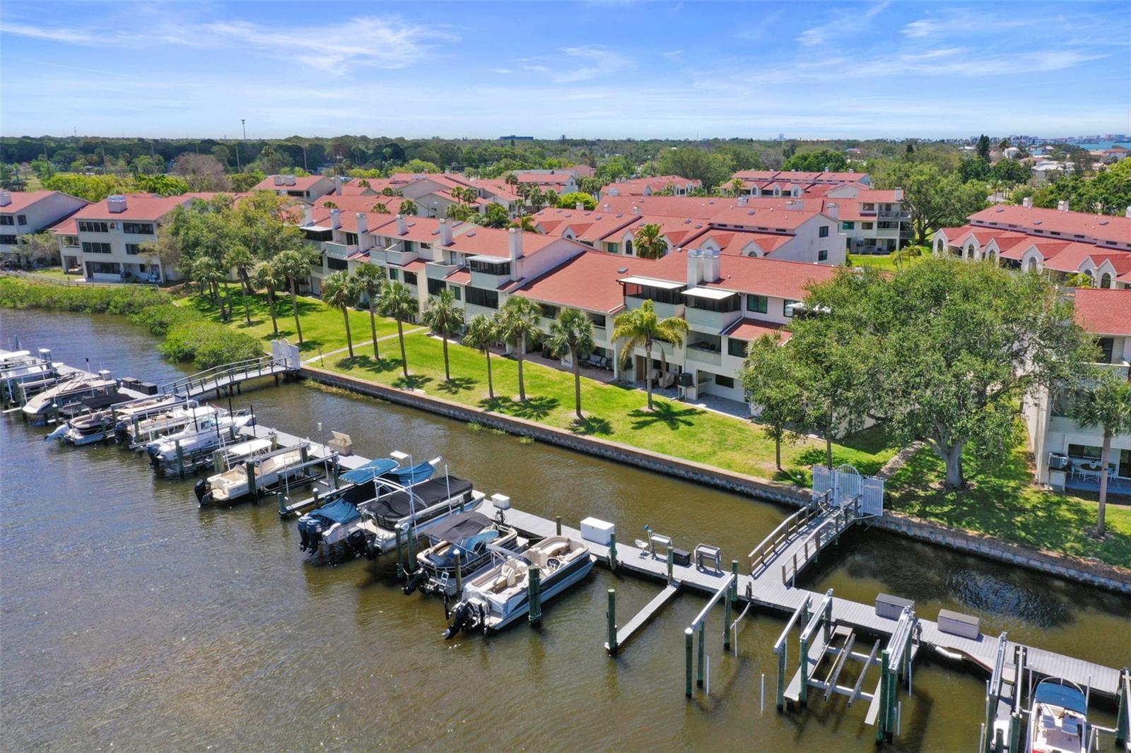 2383 HANOVER DR, DUNEDIN, FL, 34698