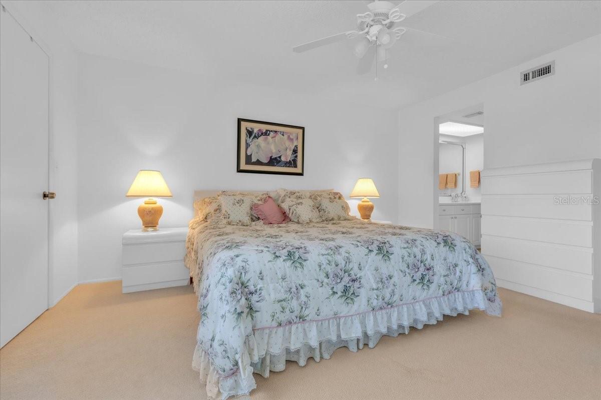 108 LAKEVIEW CT #108, OLDSMAR, FL, 34677