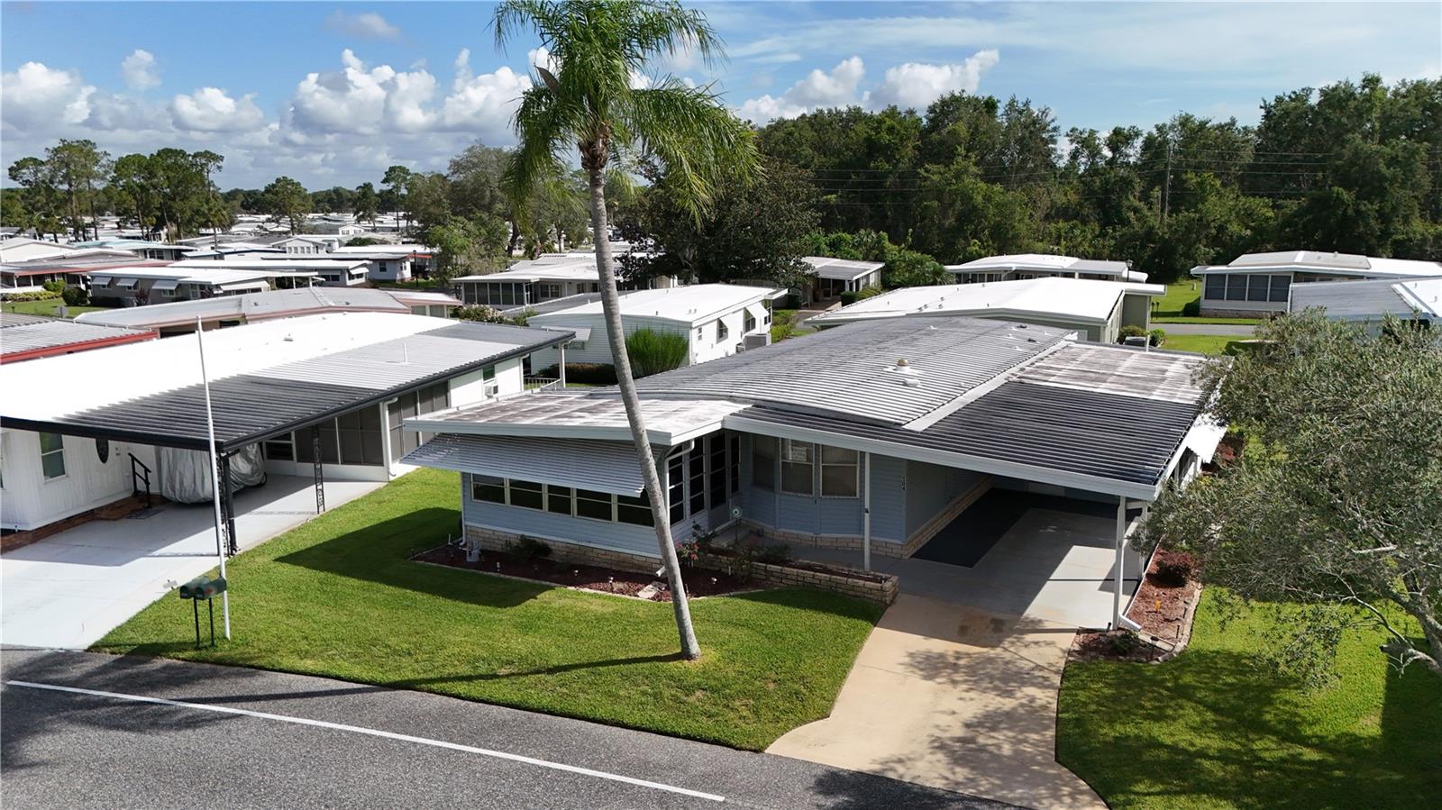 504 HAWTHORNE BLVD, LEESBURG, FL, 34748