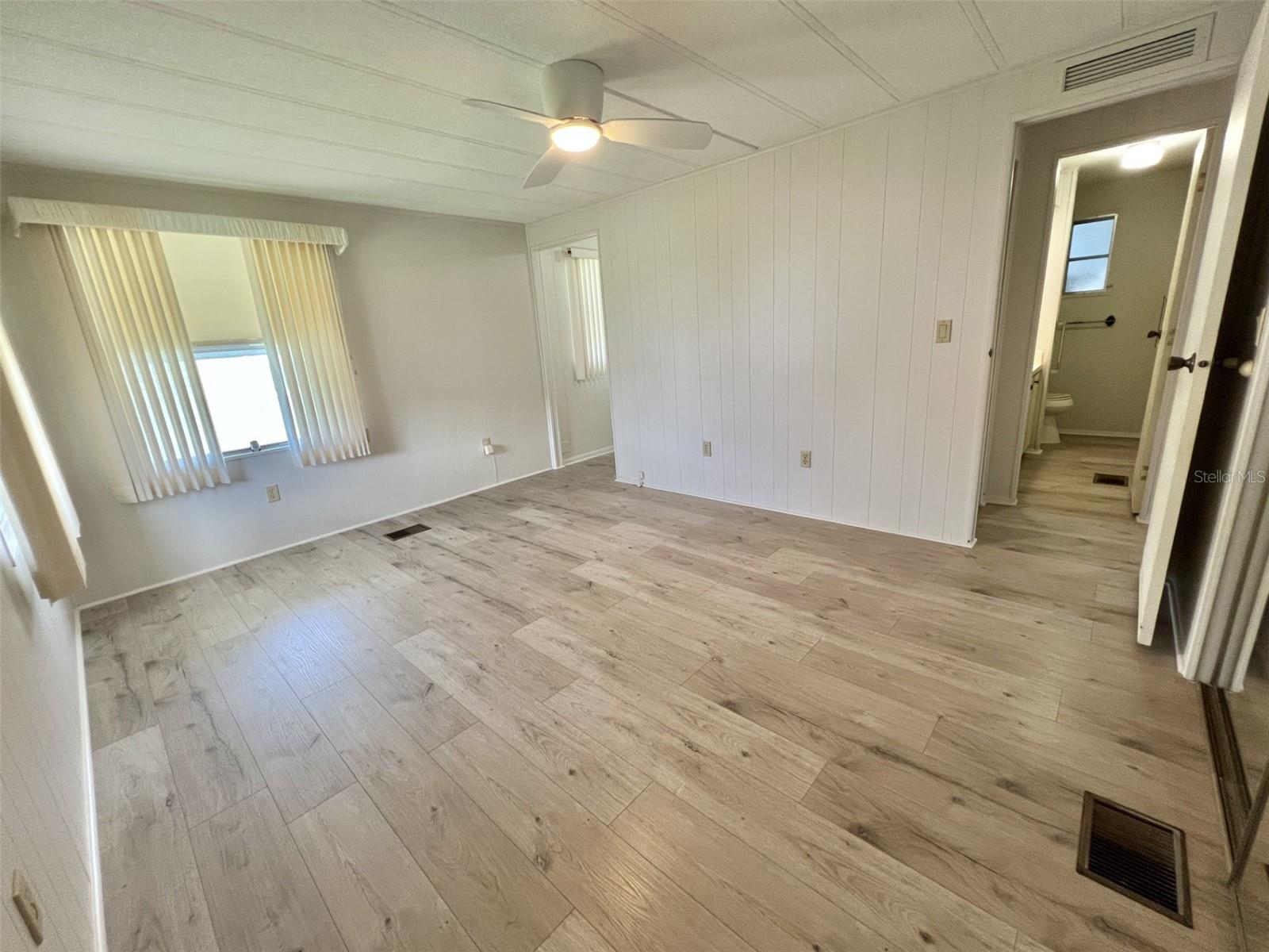 504 HAWTHORNE BLVD, LEESBURG, FL, 34748