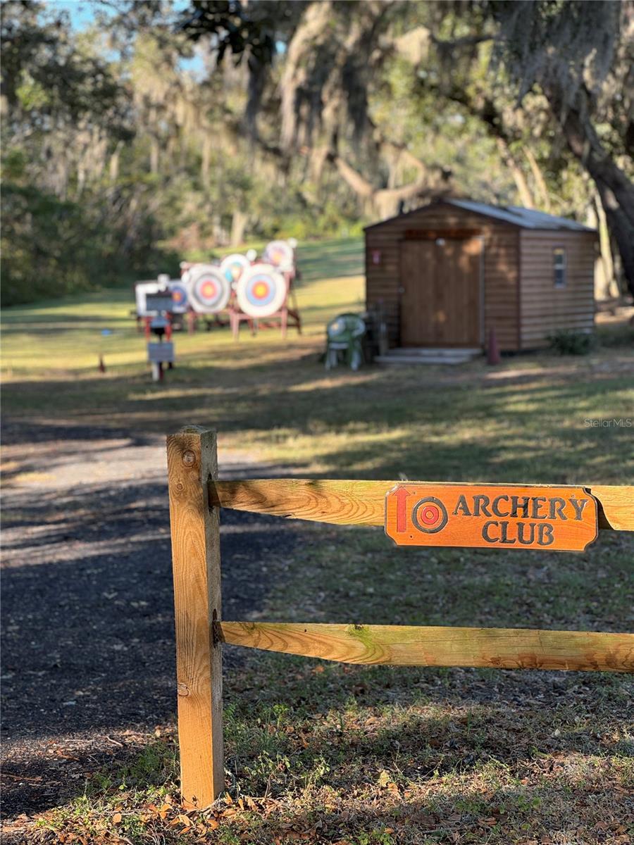 504 HAWTHORNE BLVD, LEESBURG, FL, 34748