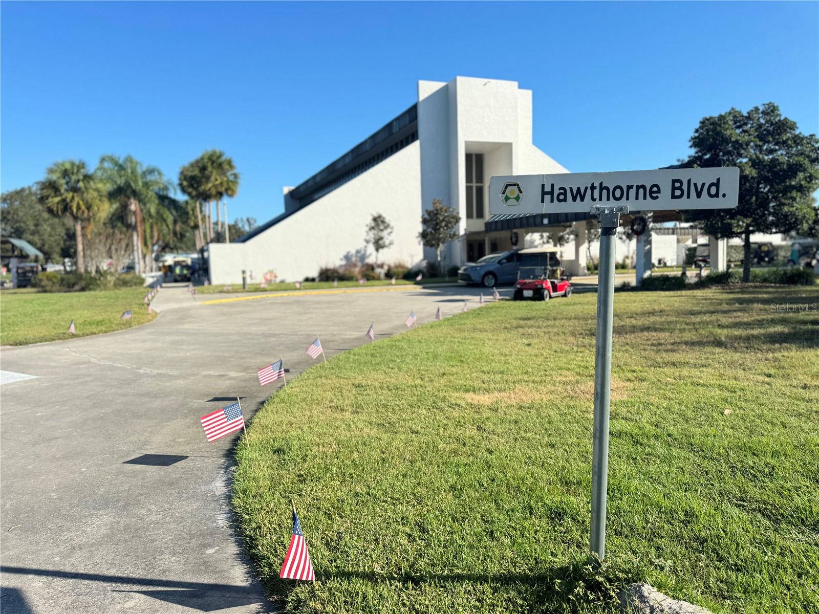 504 HAWTHORNE BLVD, LEESBURG, FL, 34748