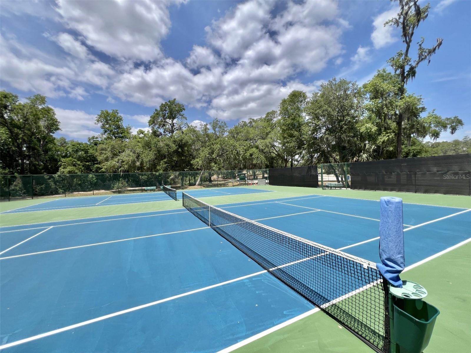 504 HAWTHORNE BLVD, LEESBURG, FL, 34748