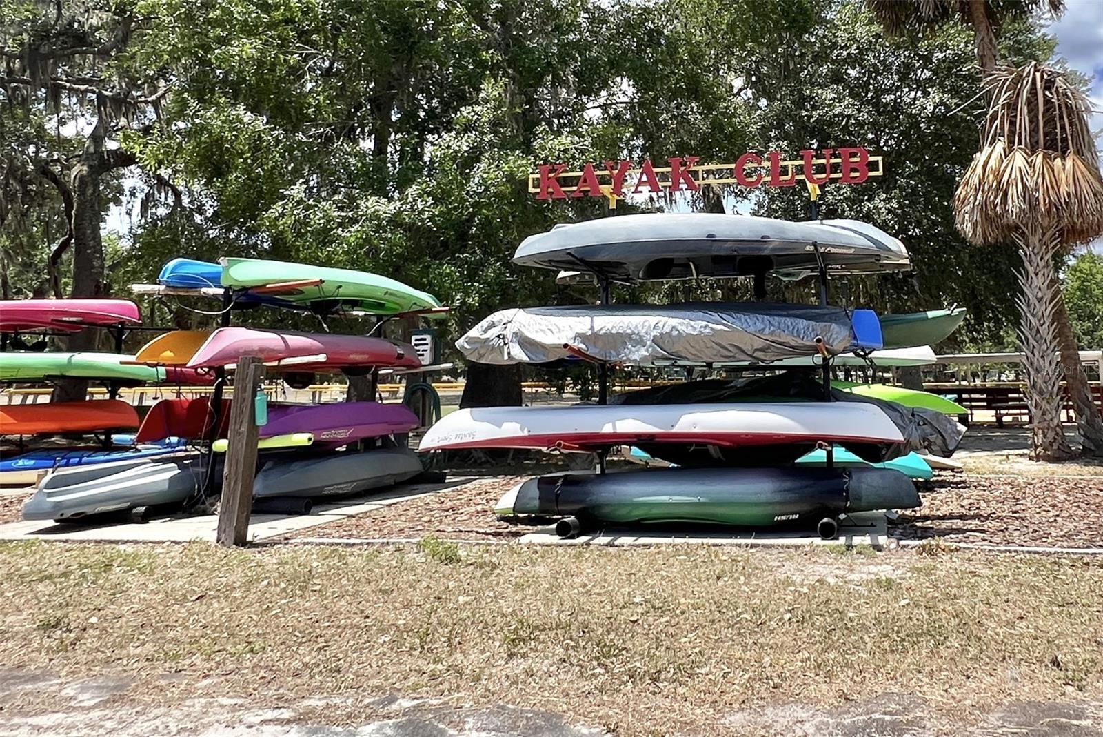 504 HAWTHORNE BLVD, LEESBURG, FL, 34748