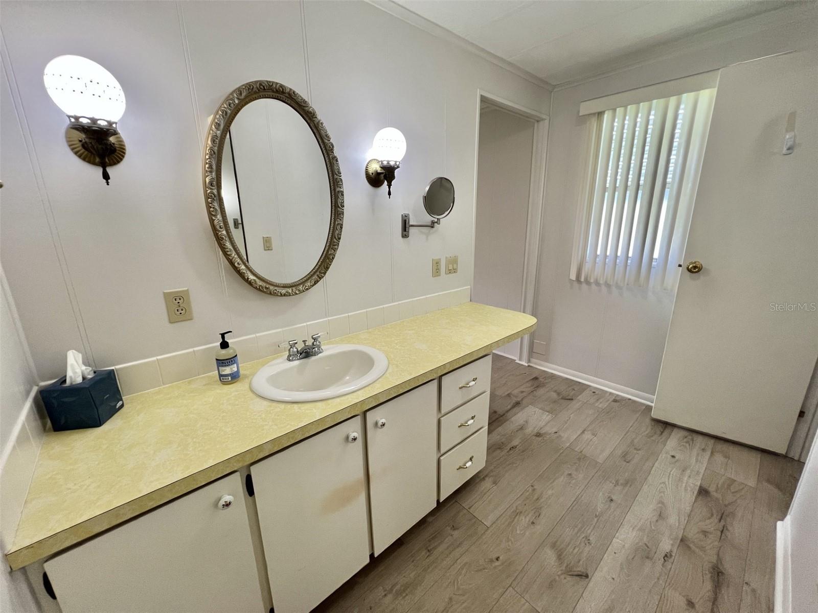 504 HAWTHORNE BLVD, LEESBURG, FL, 34748