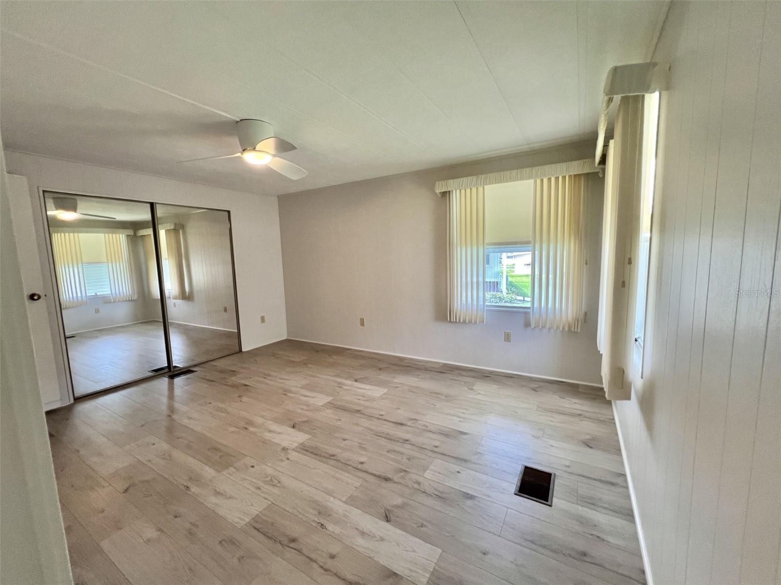 504 HAWTHORNE BLVD, LEESBURG, FL, 34748