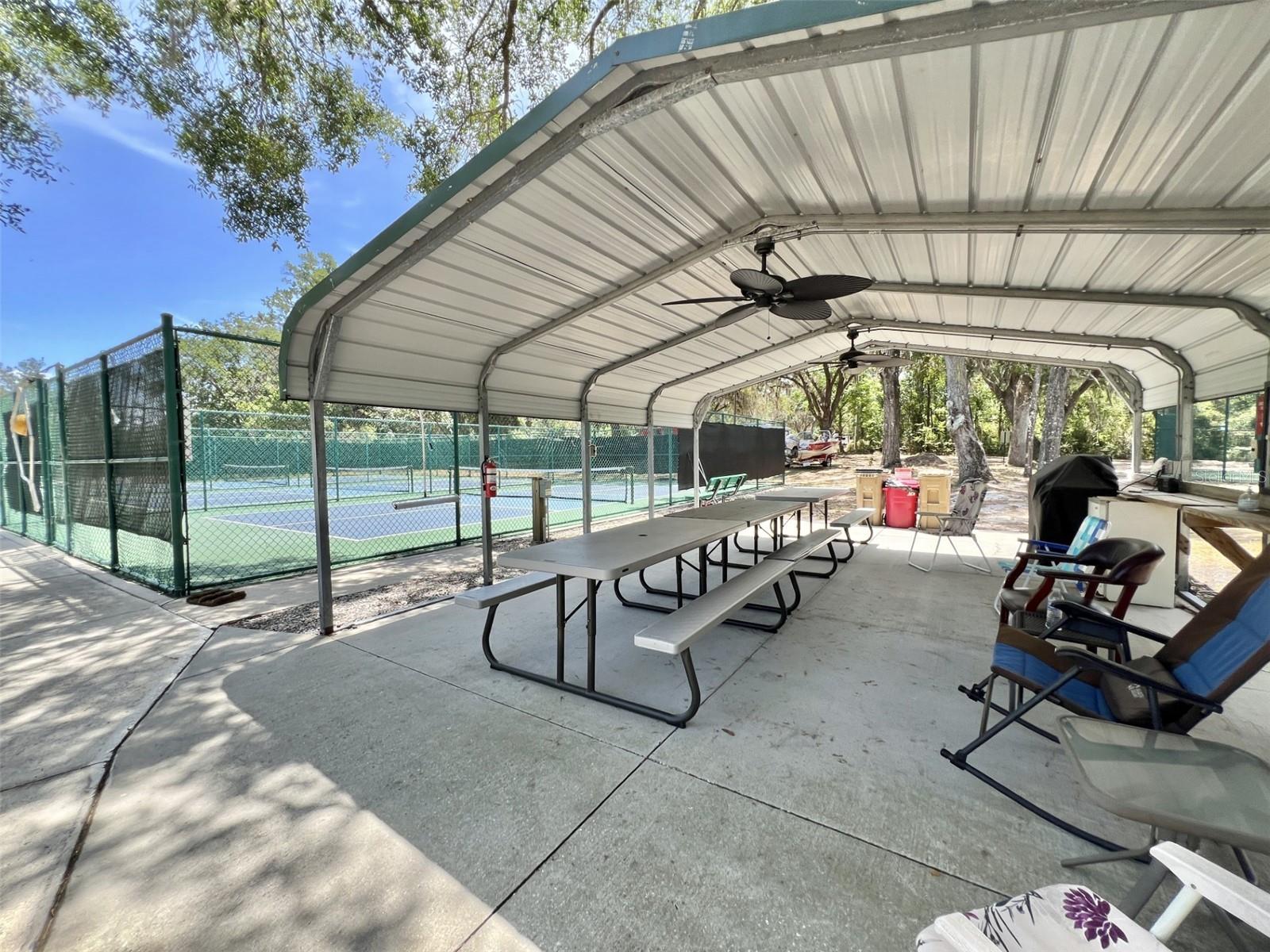 504 HAWTHORNE BLVD, LEESBURG, FL, 34748