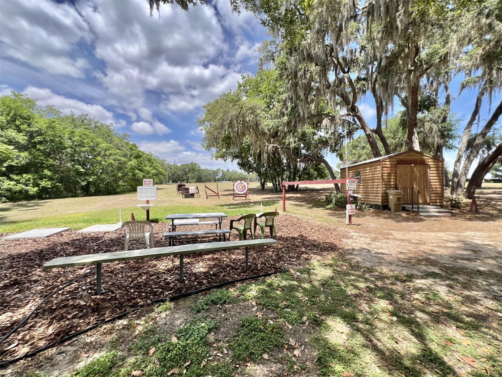 504 HAWTHORNE BLVD, LEESBURG, FL, 34748