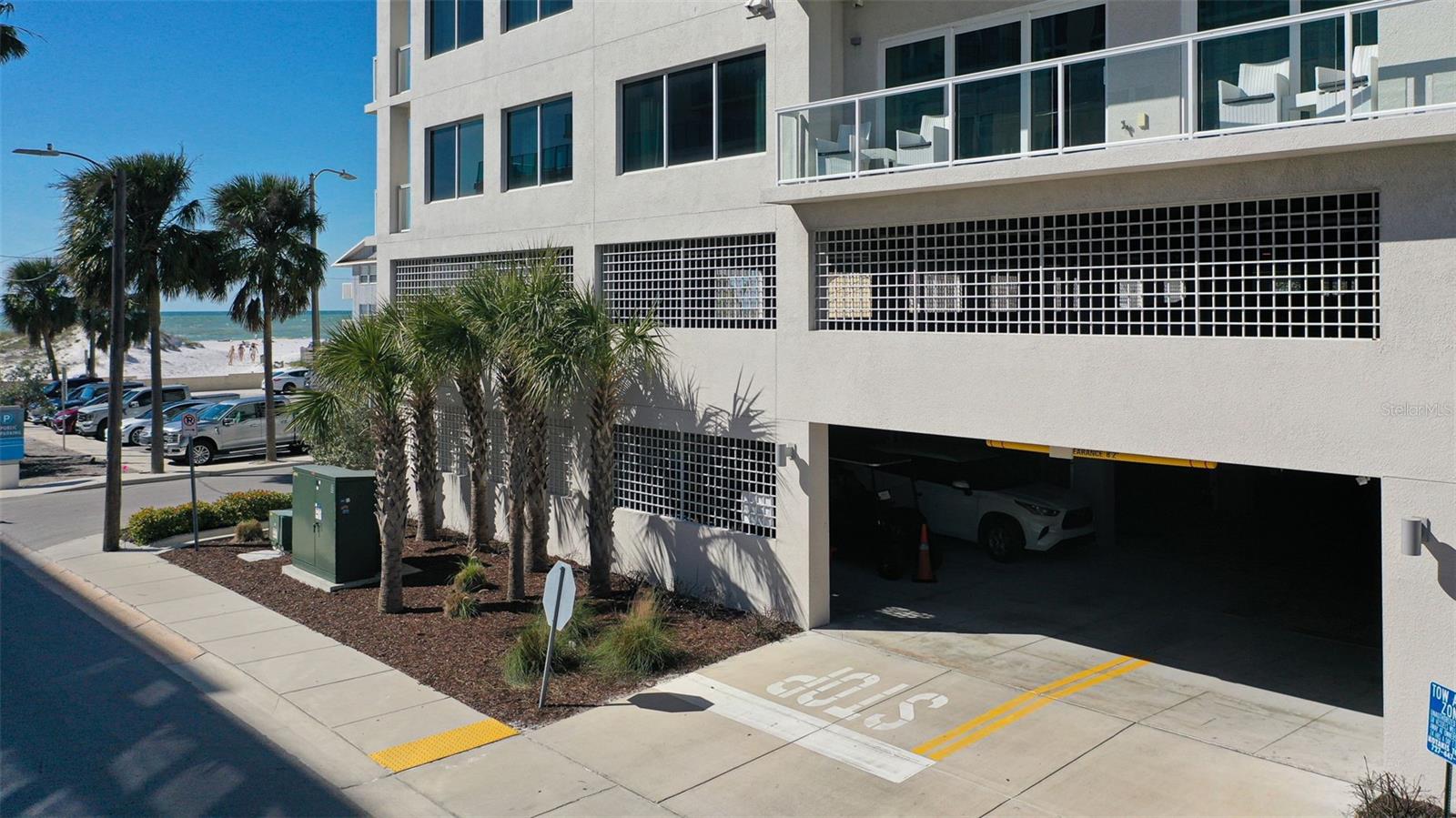 24 AVALON ST #305, CLEARWATER BEACH, FL, 33767