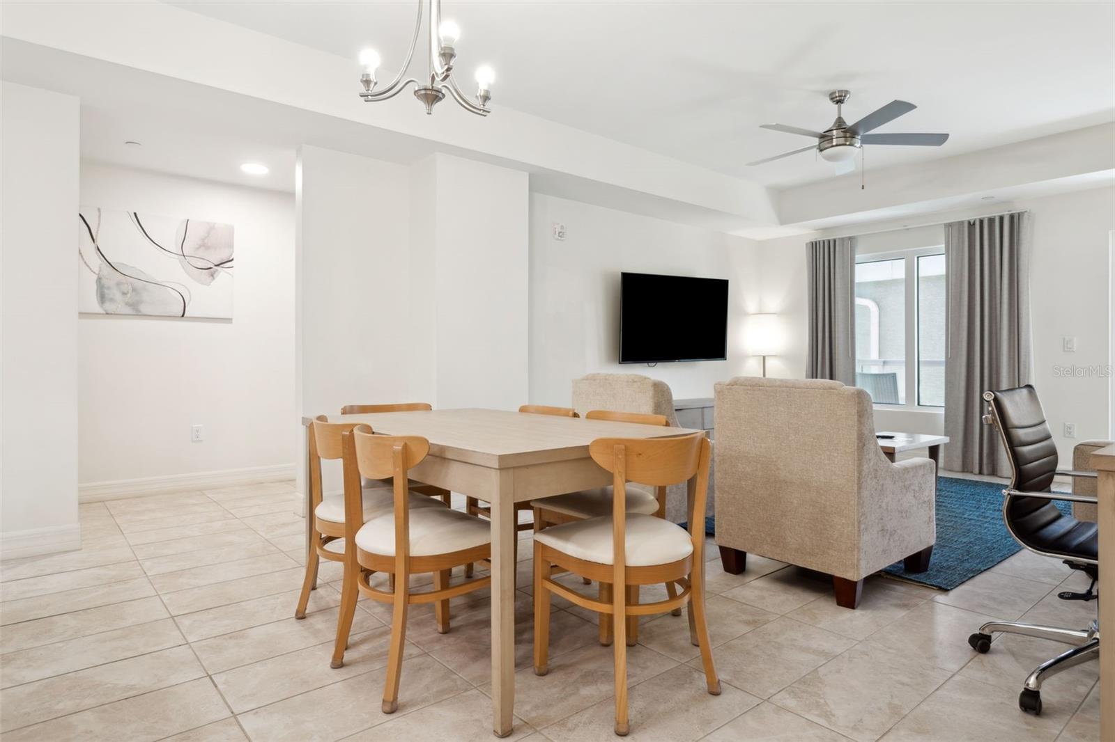 24 AVALON ST #305, CLEARWATER BEACH, FL, 33767