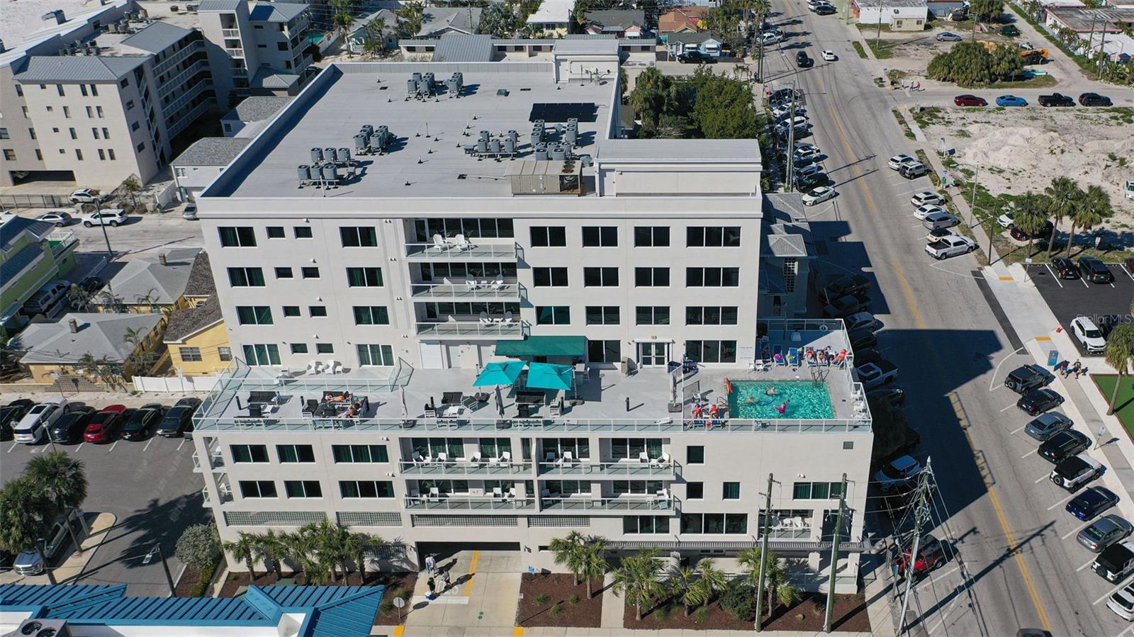 24 AVALON ST #305, CLEARWATER BEACH, FL, 33767