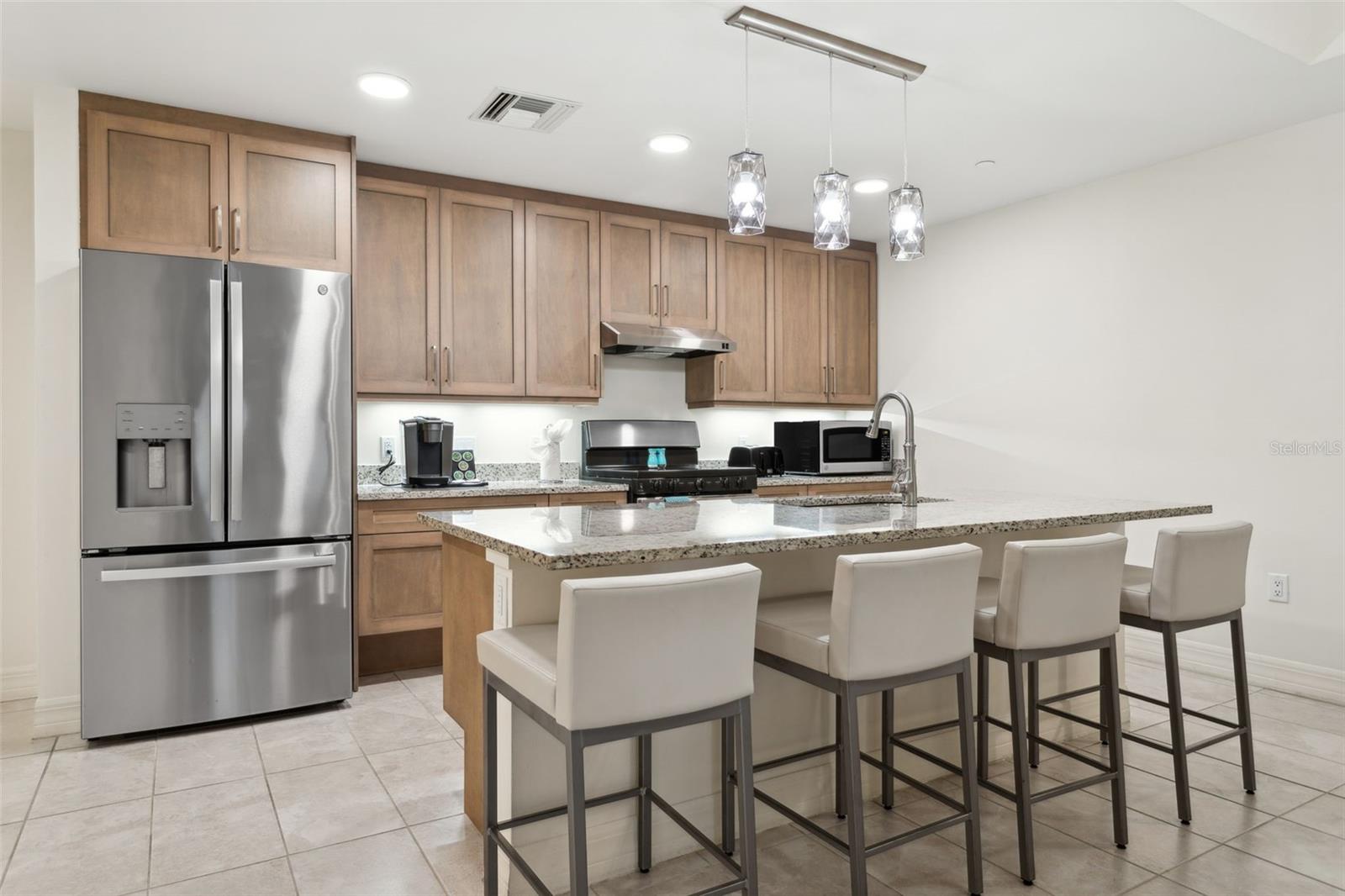 24 AVALON ST #305, CLEARWATER BEACH, FL, 33767