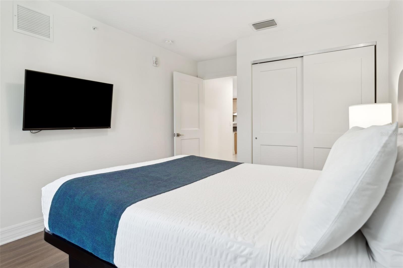 24 AVALON ST #305, CLEARWATER BEACH, FL, 33767