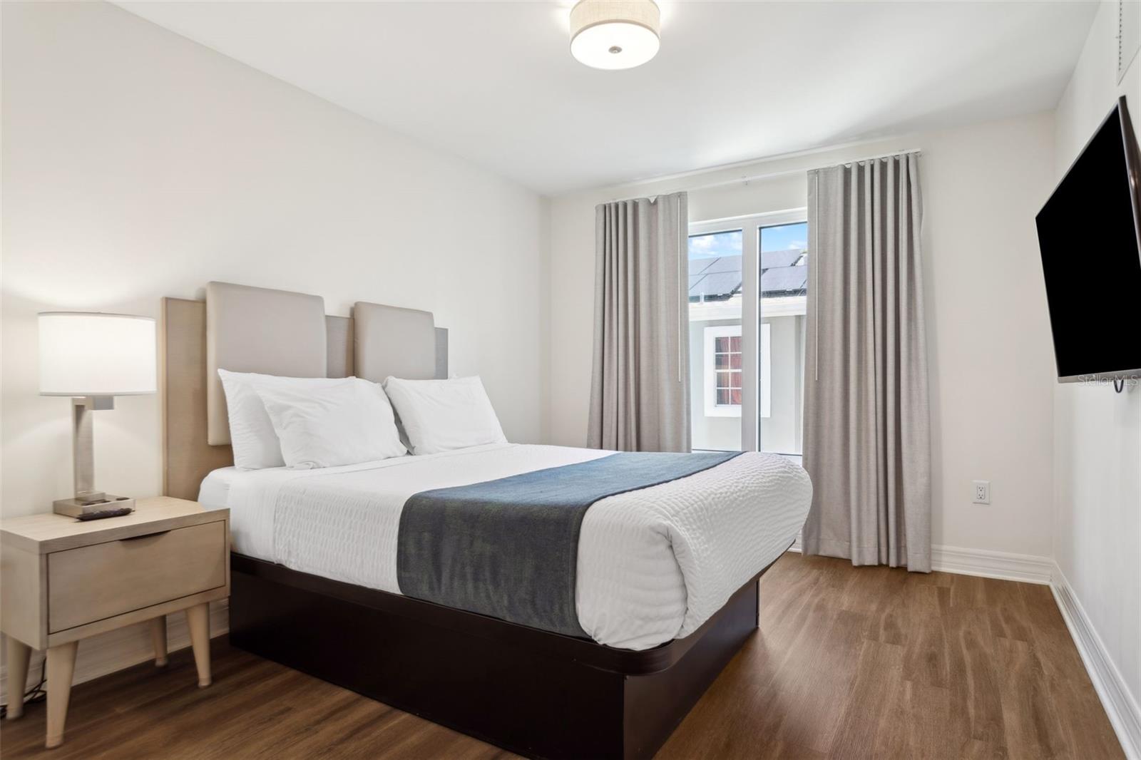 24 AVALON ST #305, CLEARWATER BEACH, FL, 33767