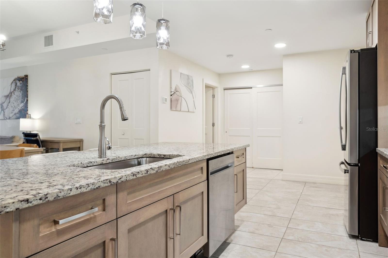 24 AVALON ST #305, CLEARWATER BEACH, FL, 33767