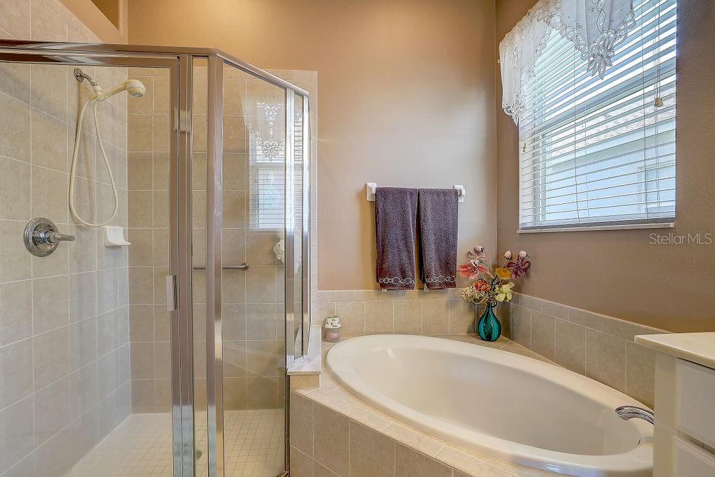 6412 GOLDEN EYE GLN, LAKEWOOD RANCH, FL, 34202