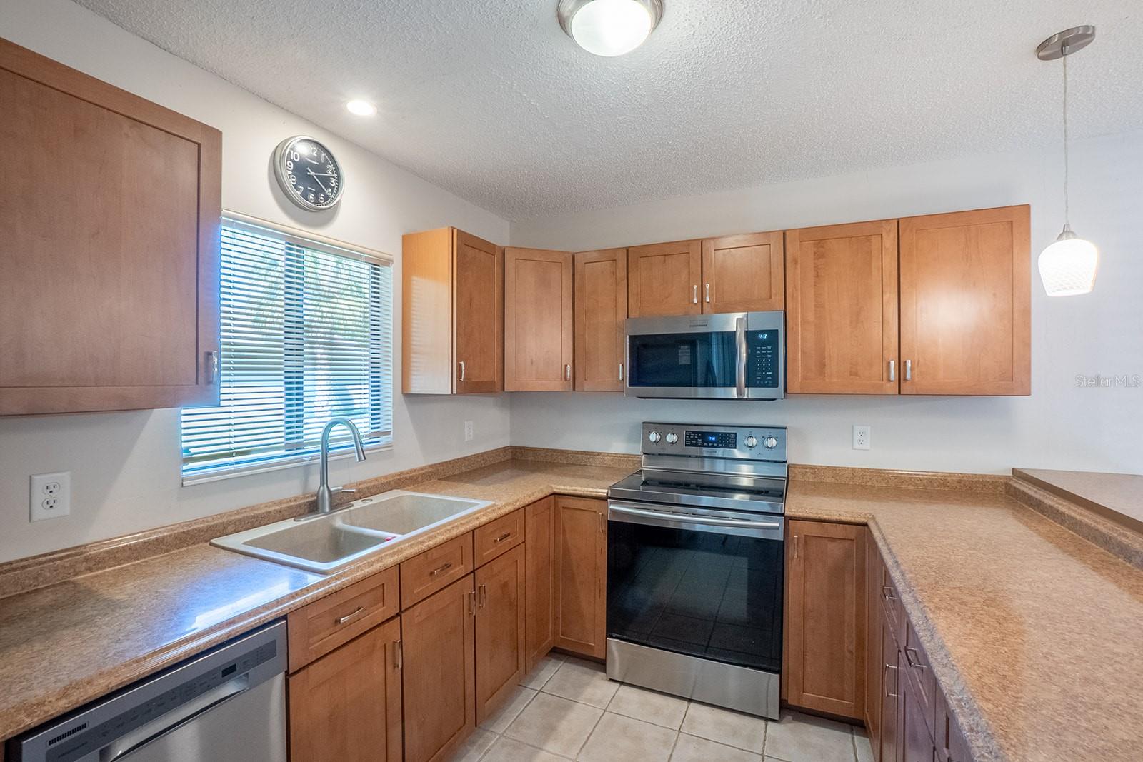 76 BAYSIDE DR, PALM COAST, FL, 32137