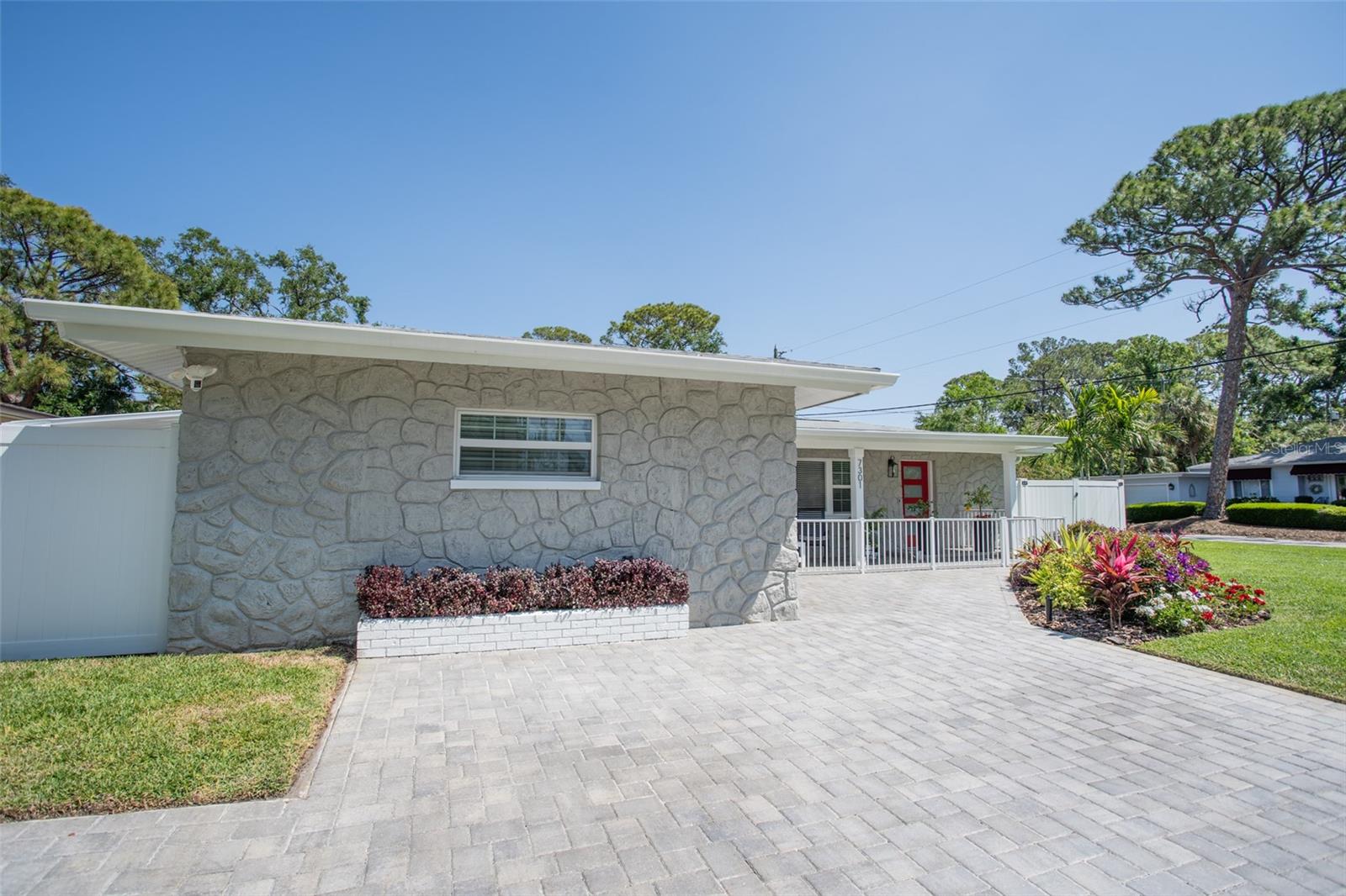 7301 2ND AVE S, ST PETERSBURG, FL, 33707