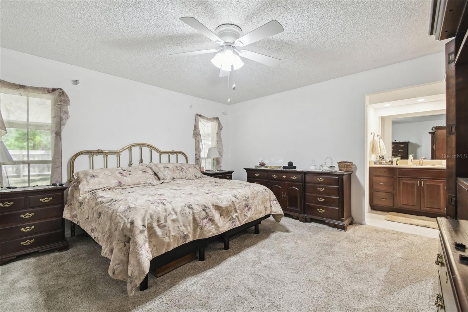 2204 JENNIFER LN, VALRICO, FL, 33594