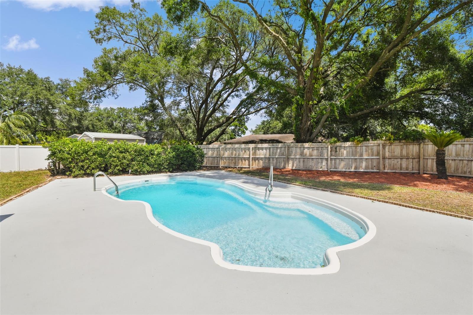 2204 JENNIFER LN, VALRICO, FL, 33594