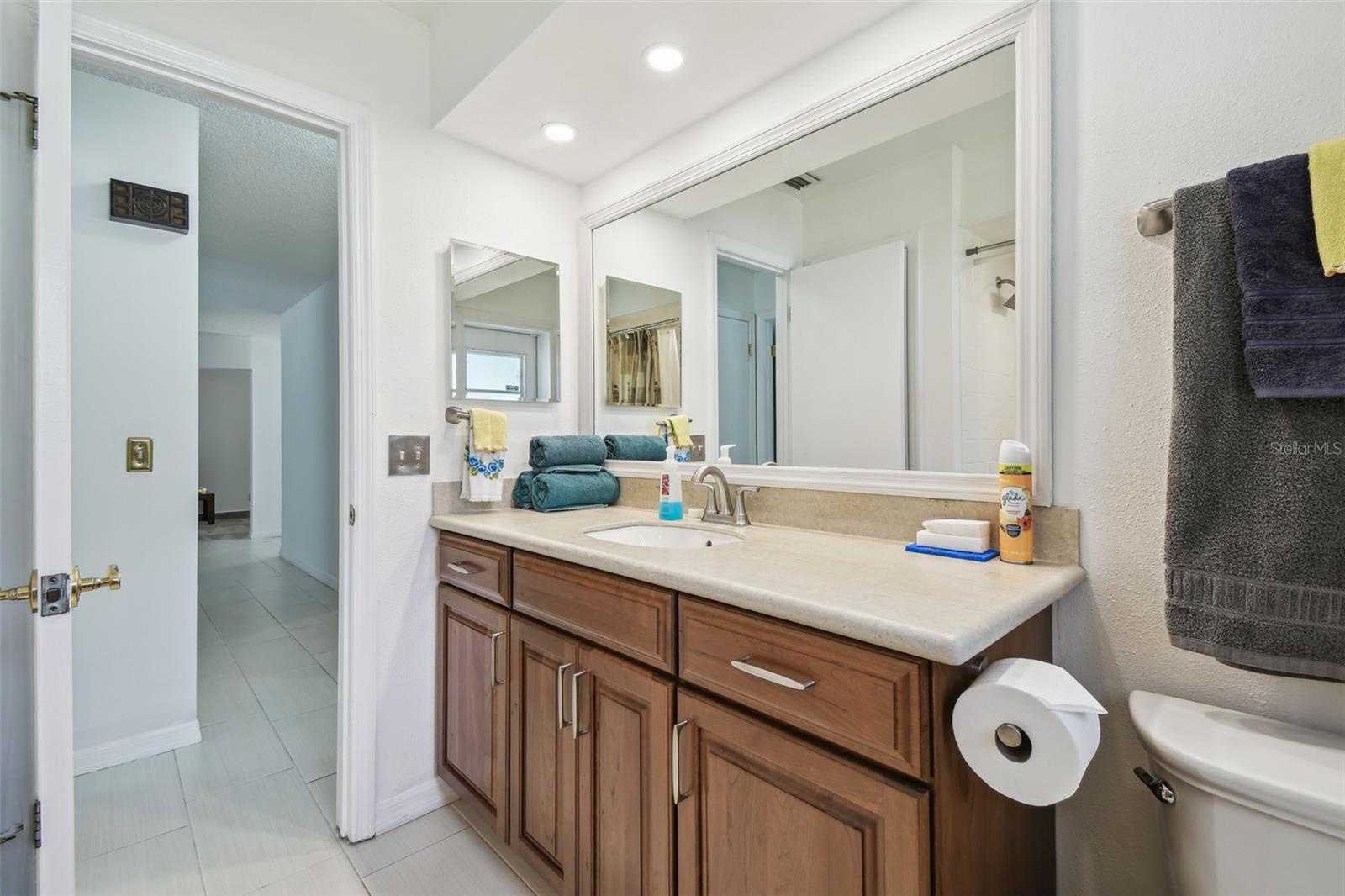 2204 JENNIFER LN, VALRICO, FL, 33594