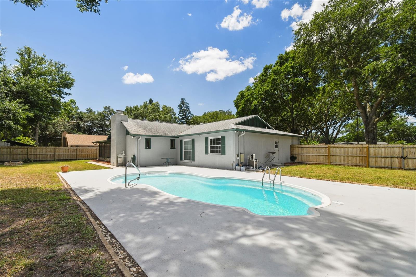 2204 JENNIFER LN, VALRICO, FL, 33594