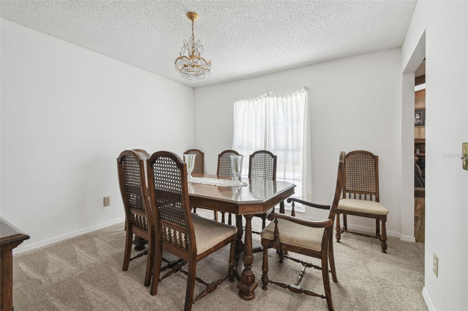 2204 JENNIFER LN, VALRICO, FL, 33594