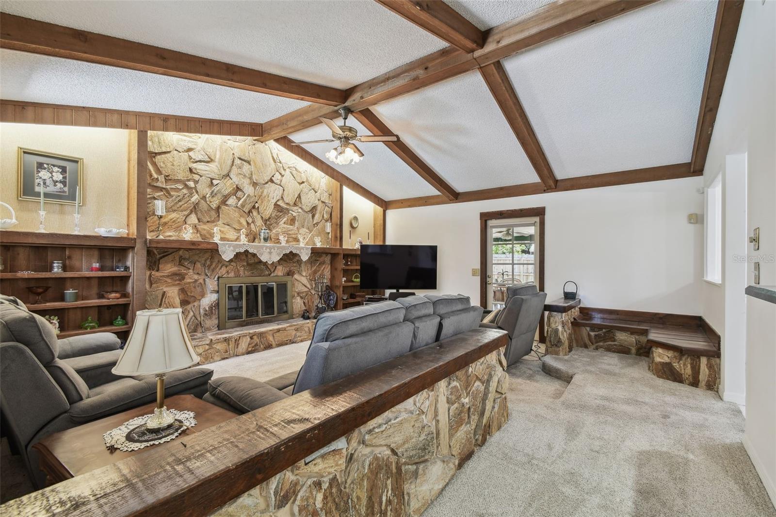 2204 JENNIFER LN, VALRICO, FL, 33594