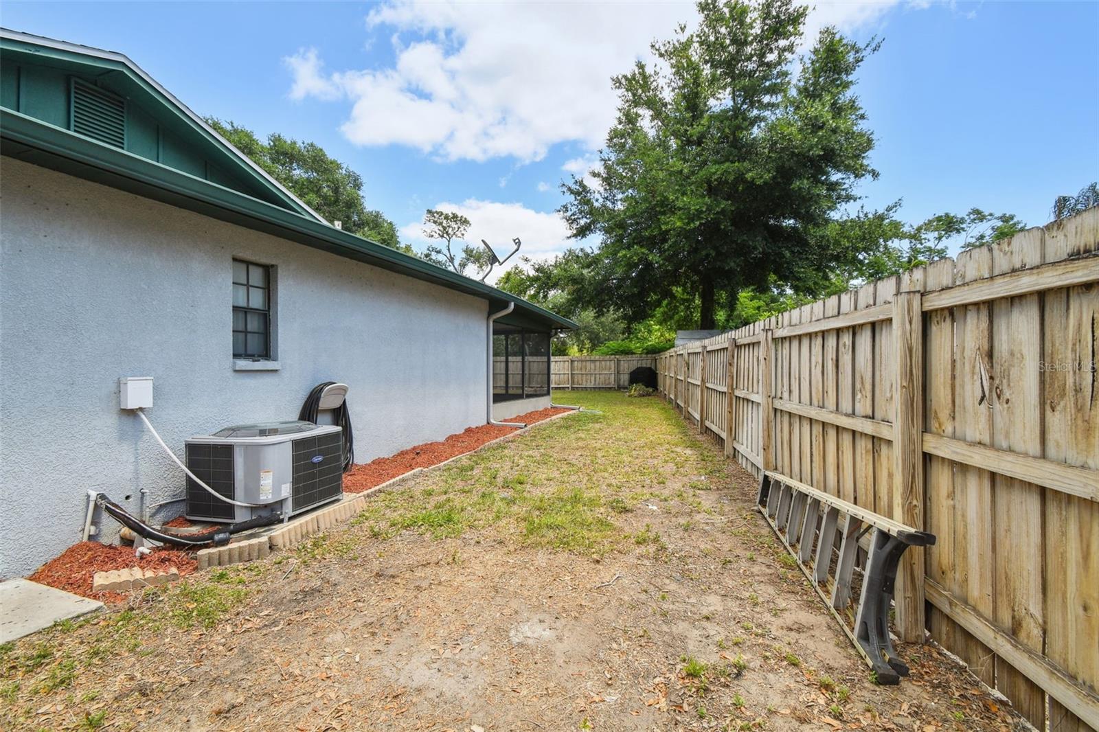 2204 JENNIFER LN, VALRICO, FL, 33594