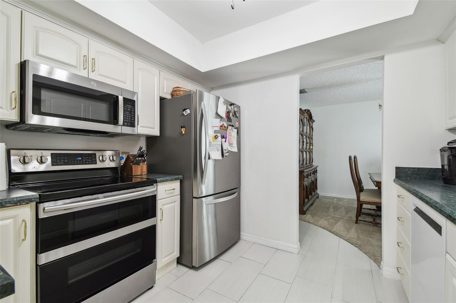 2204 JENNIFER LN, VALRICO, FL, 33594