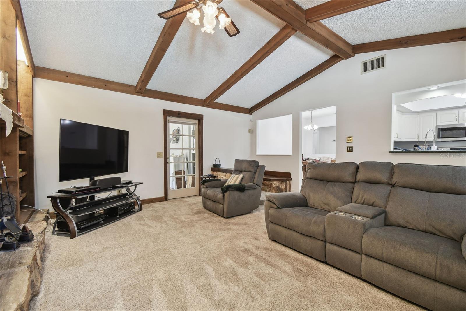 2204 JENNIFER LN, VALRICO, FL, 33594