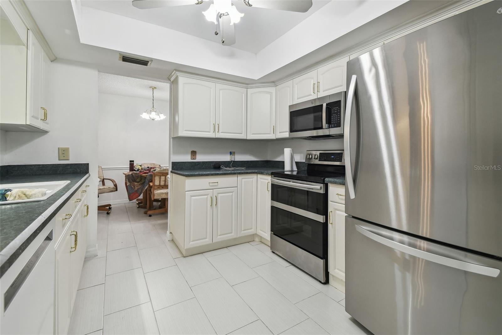 2204 JENNIFER LN, VALRICO, FL, 33594