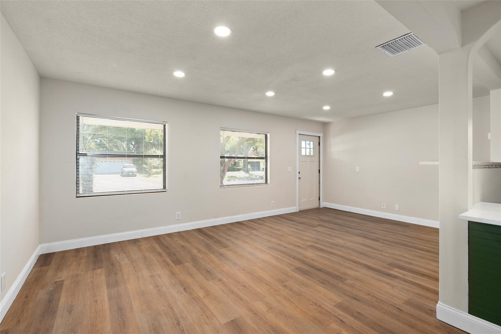 5326 WEIRWOOD AVE, ORLANDO, FL, 32810