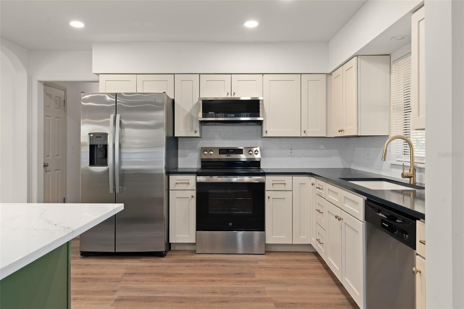 5326 WEIRWOOD AVE, ORLANDO, FL, 32810